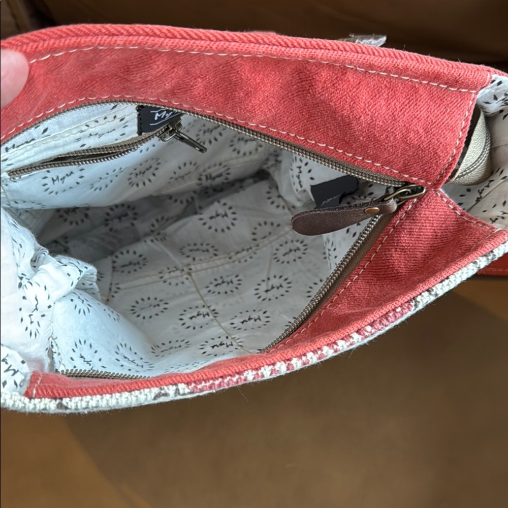 Myra Bag Patterned purse/ Tote Bag - Red and Cream - Picture 4 of 5